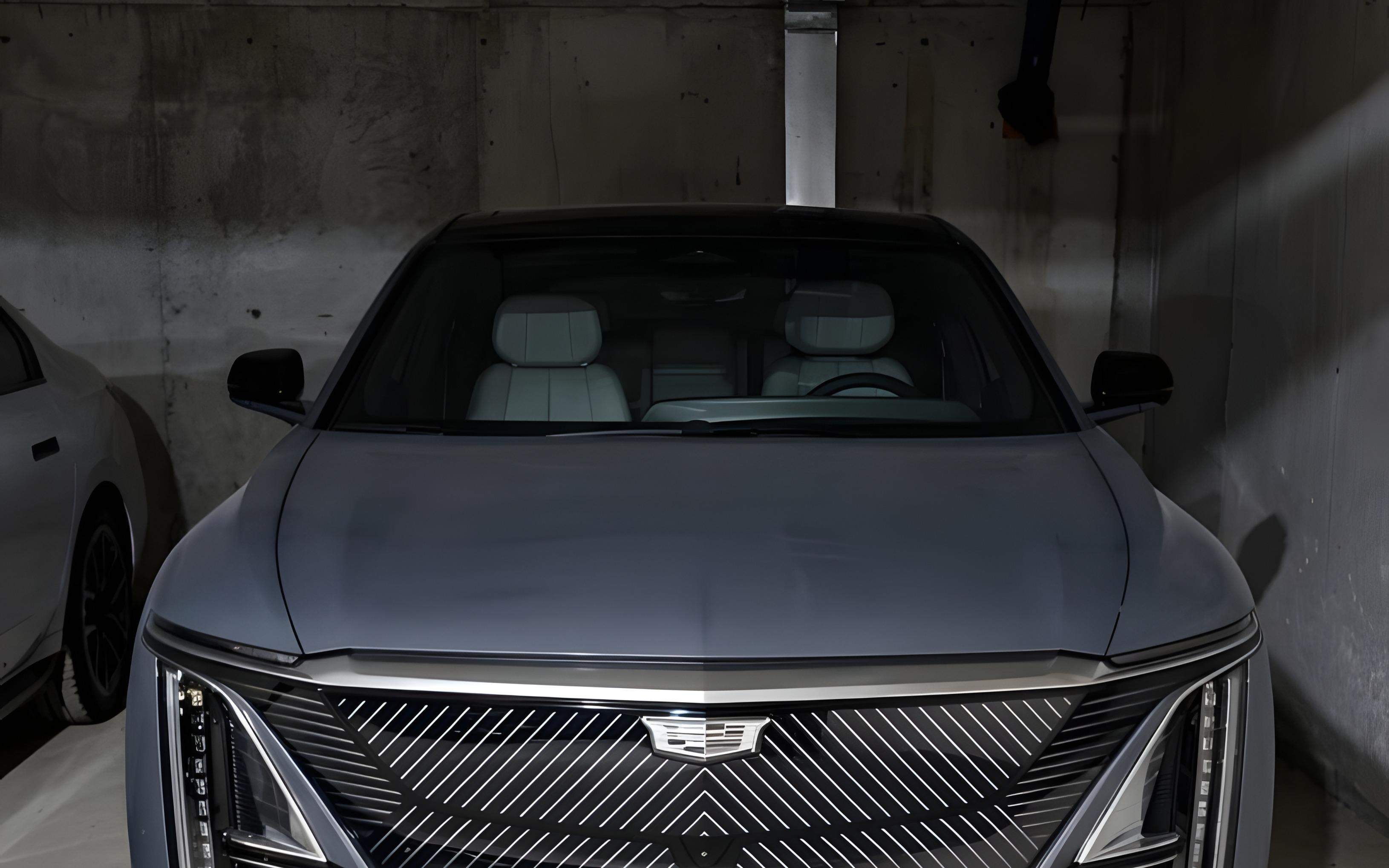 2025 Cadillac Lyriq