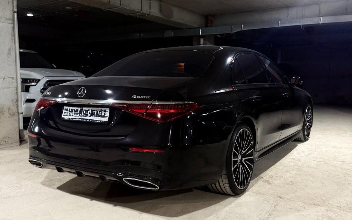  Mercedes-Benz S-Class 4