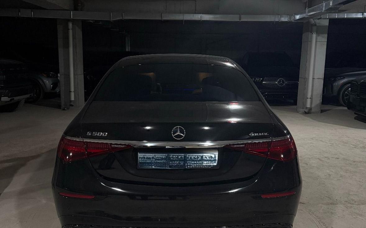  Mercedes-Benz S-Class 5