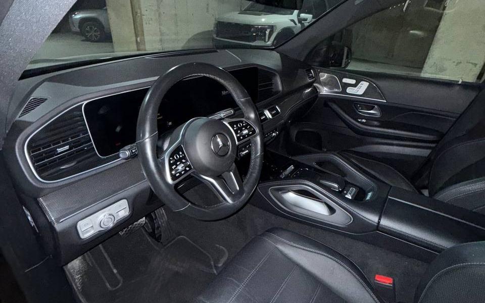 Mercedes-Benz GLE-Class 7